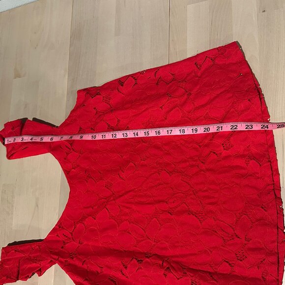 Monteau Los Angeles Red Floral Overlay V Neck Ruffled Top Tank - Picture 9 of 10